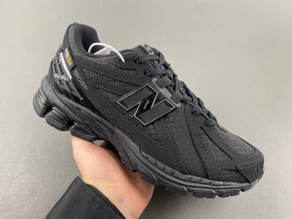 New Balance M1906RWF