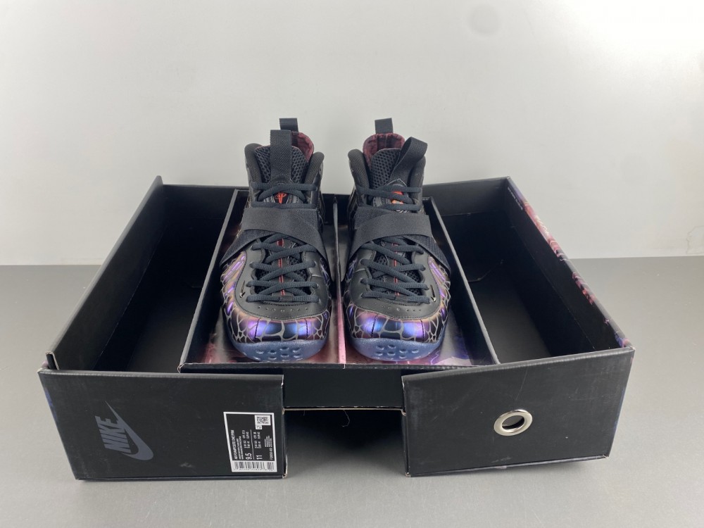 TEKKEN 8 x Nike Air Foamposite One “Kazuya Mishima”FQ9050-400