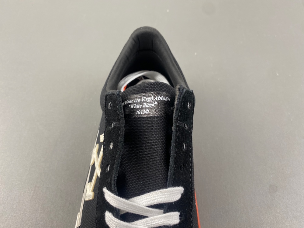 OFF-WHITE Vulc Low Updated Stripes Black