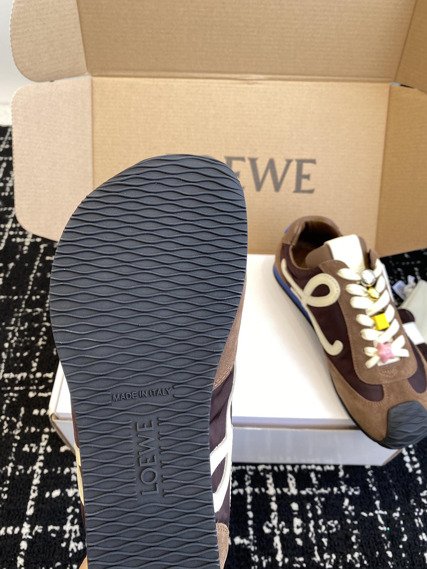 Loewe Sneakers