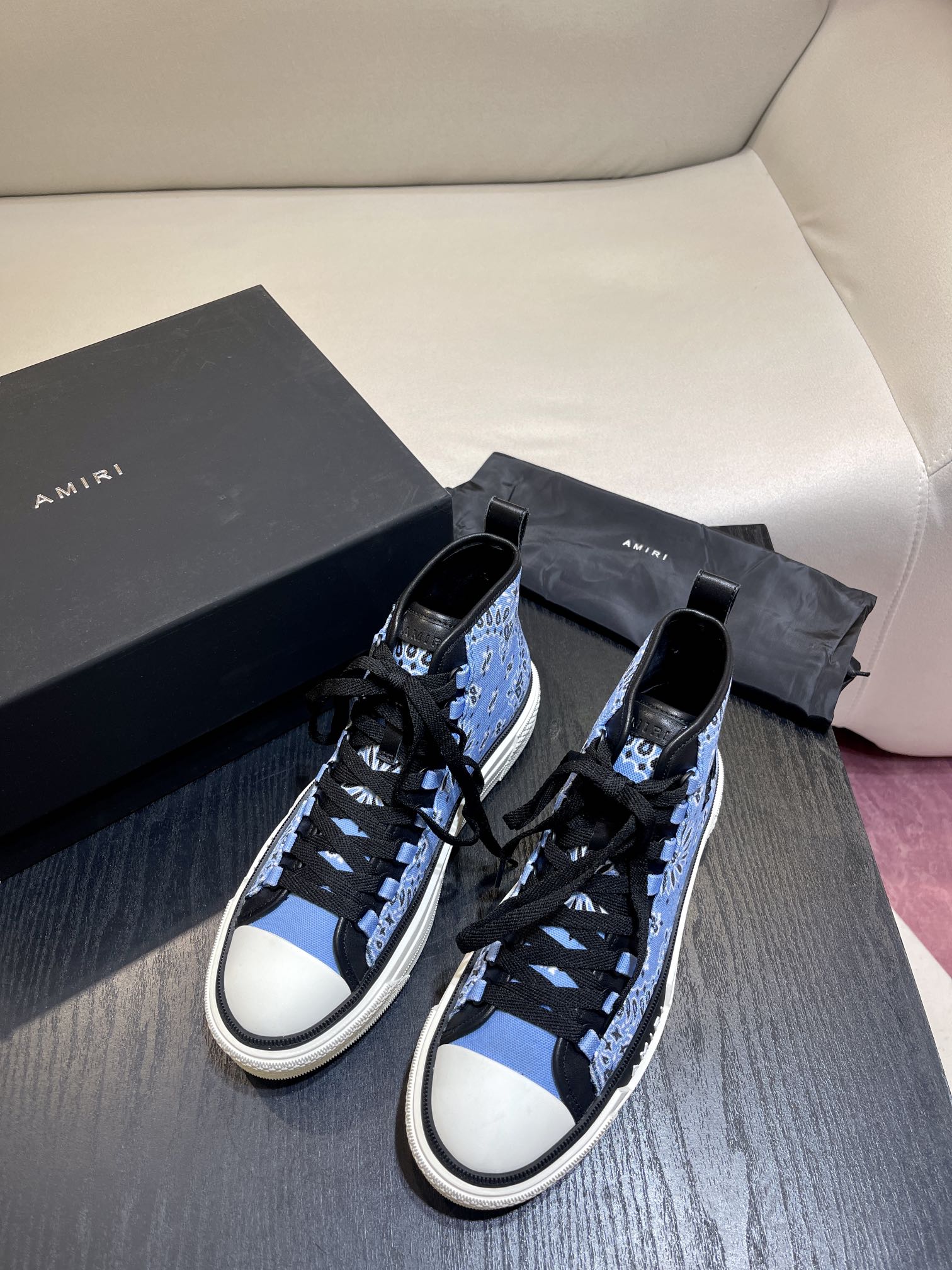 AMIRI SNEAKERS