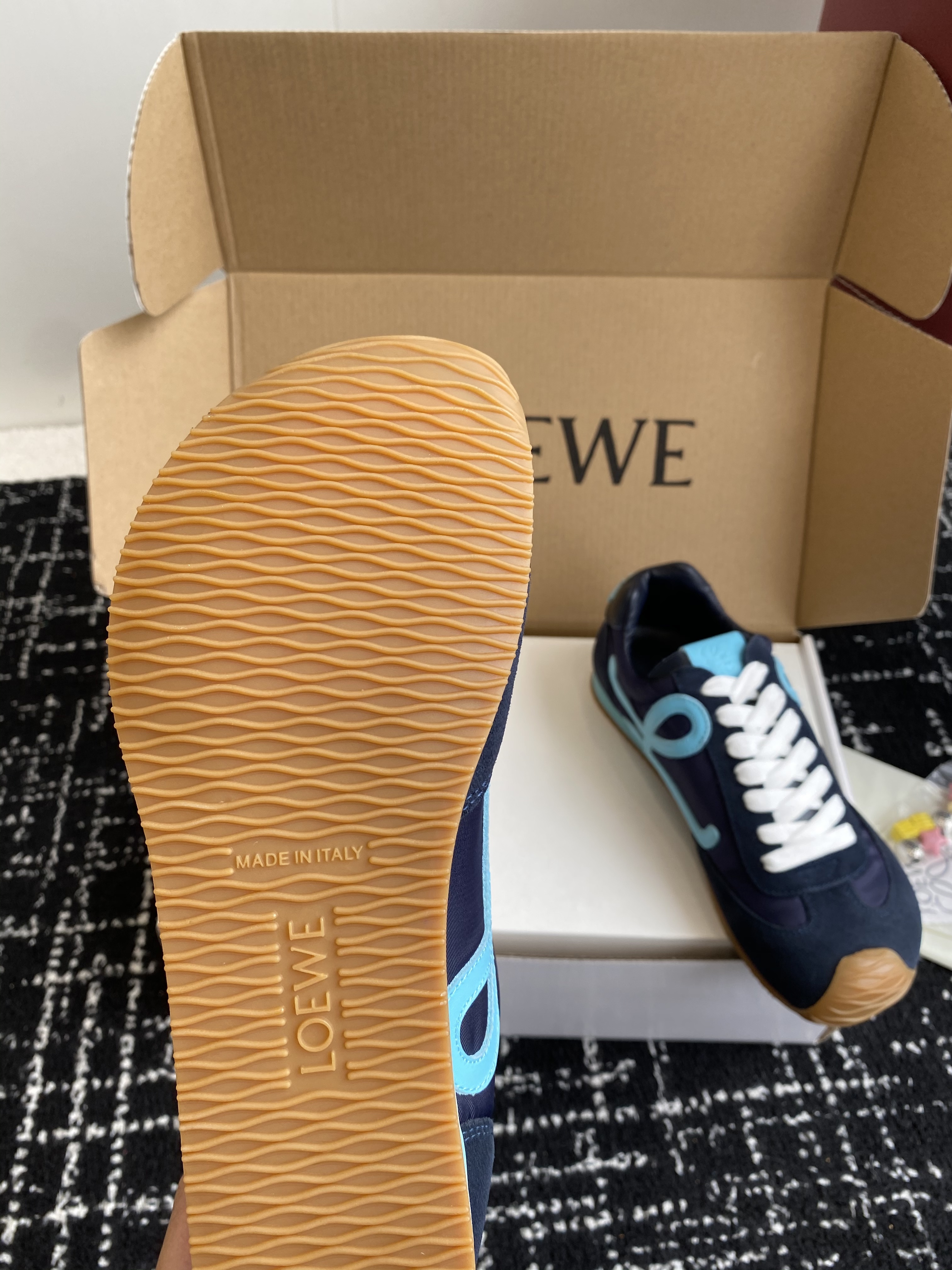 Loewe Sneakers