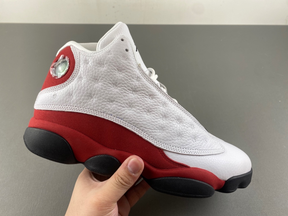 Nike Air Jordan 13 Retro“Chicago”