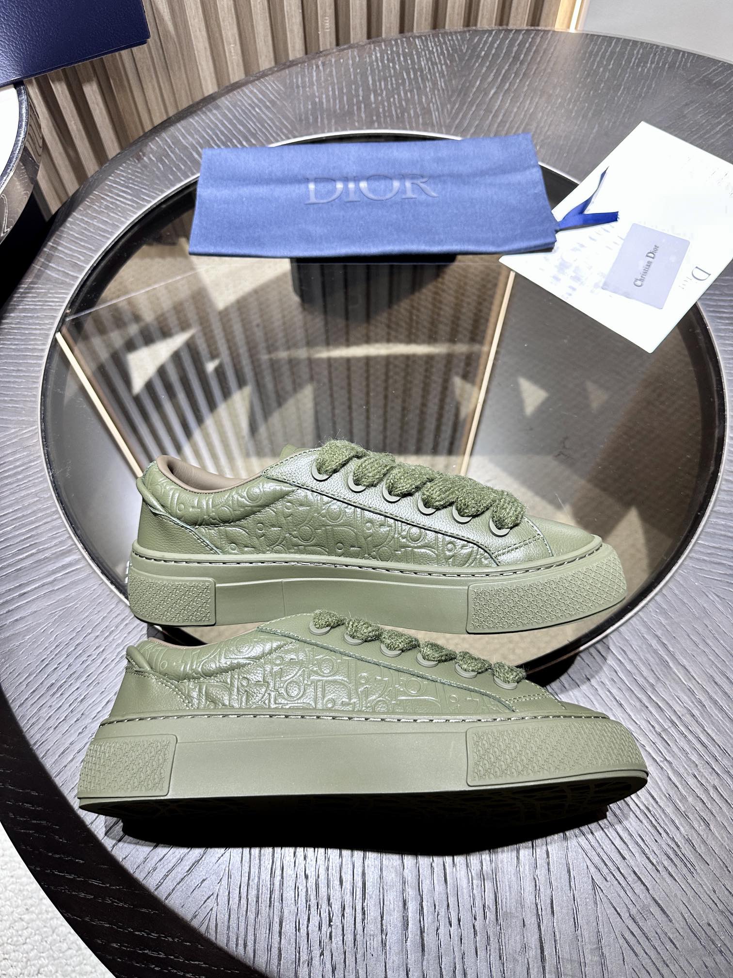 DIOR B33 SNEAKER