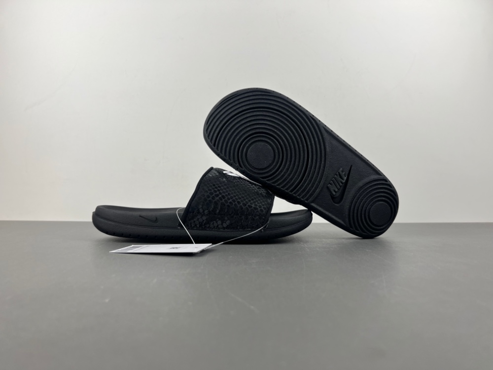 Kobe Offcourt Slide IF2870-001