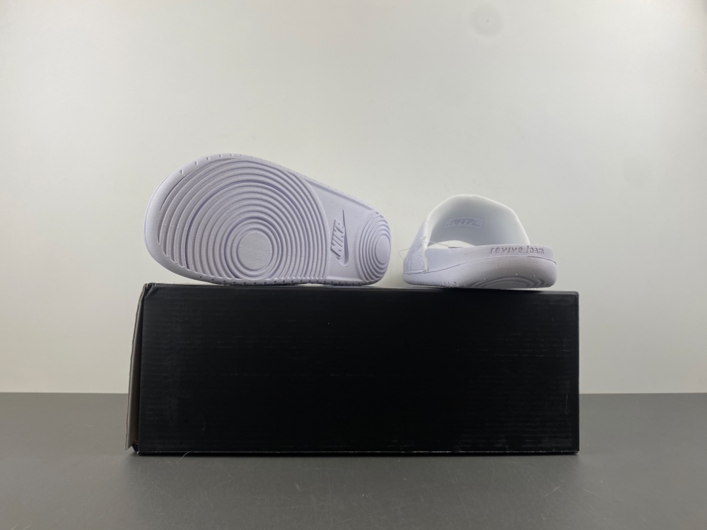 Nike Kobe Offcourt Slides IF2870-100