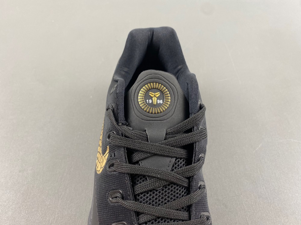 Nike Kobe 9 EM Low  646701-701