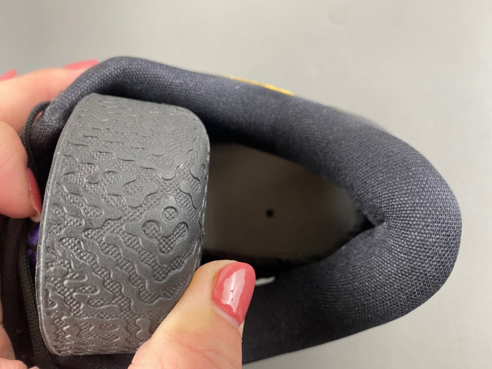 Nike Kobe 8 Protro “Hollywood Night”HF9550-101