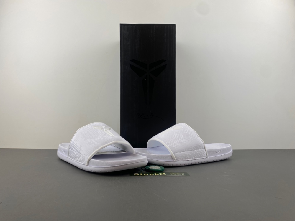 Nike Kobe Offcourt Slides IF2870-100