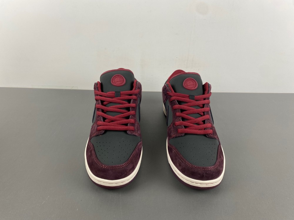 Riot Skateshop x Nike SB Dunk Low 2025