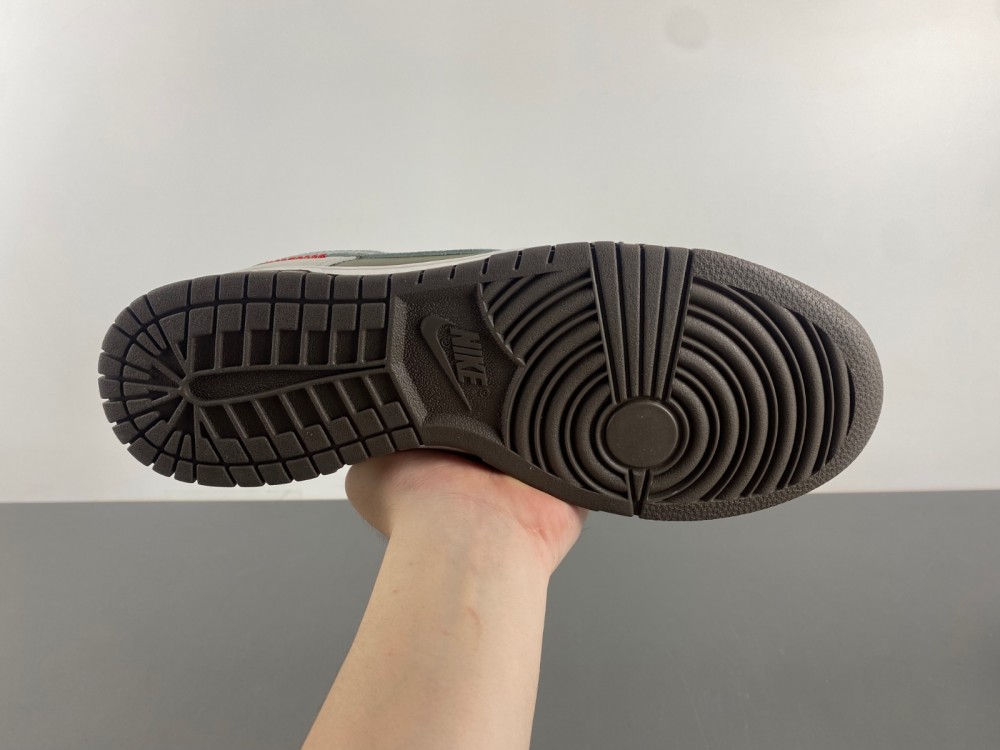 Nike Dunk Low “Year of the Snake”HV5980-231