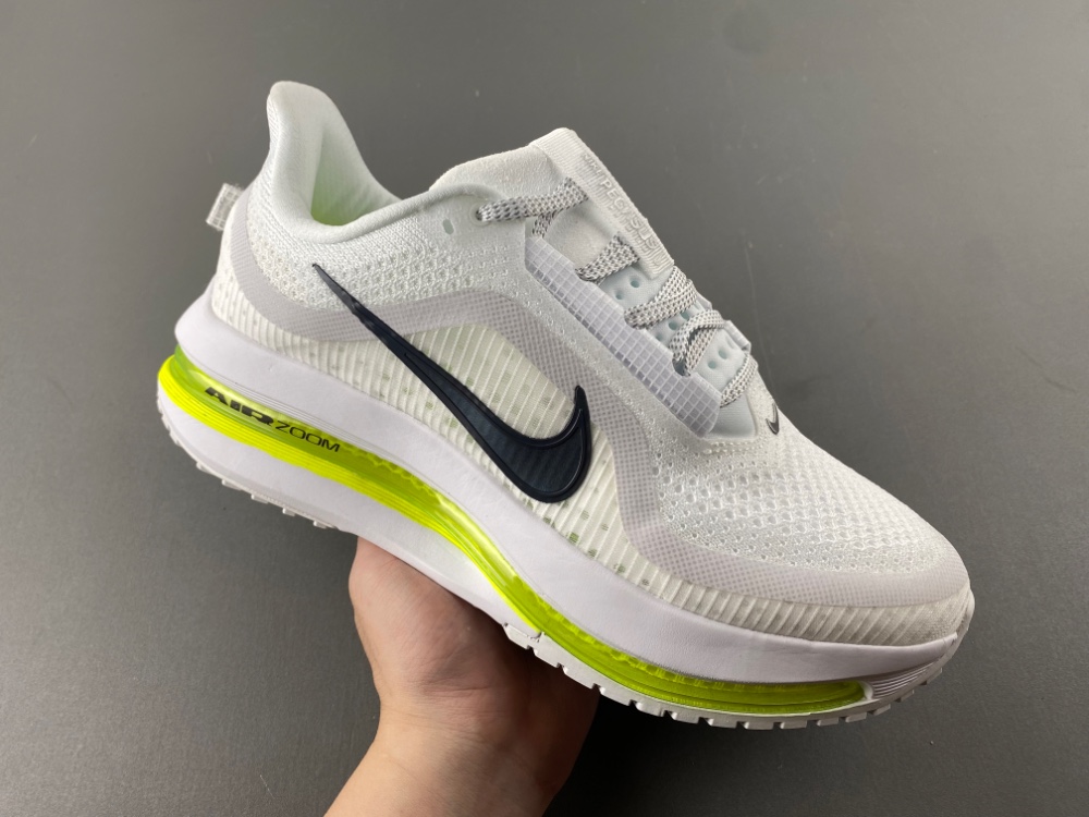 Nike Pegasus Premium HQ2592-100