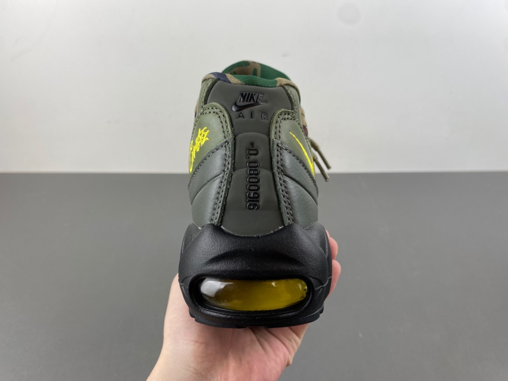 Corteiz x Air Max 95 FB2709-300