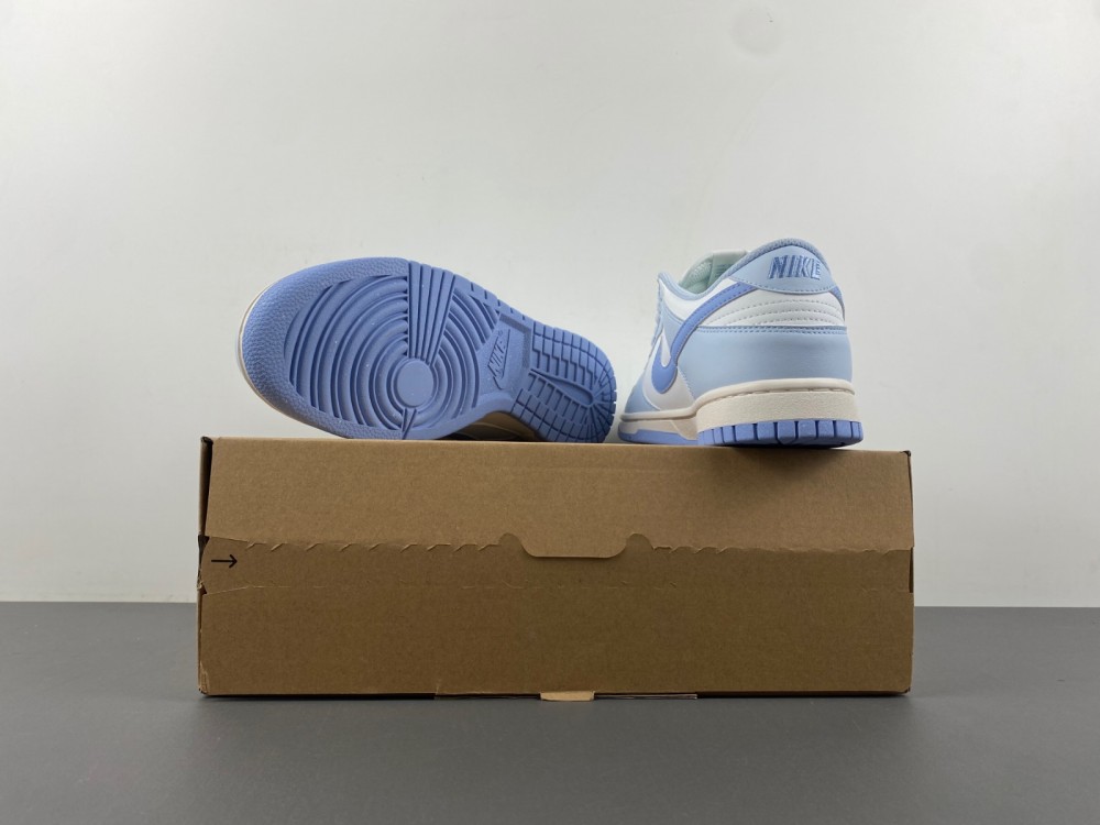 WMNS DUNK LOW NEXT NATURE