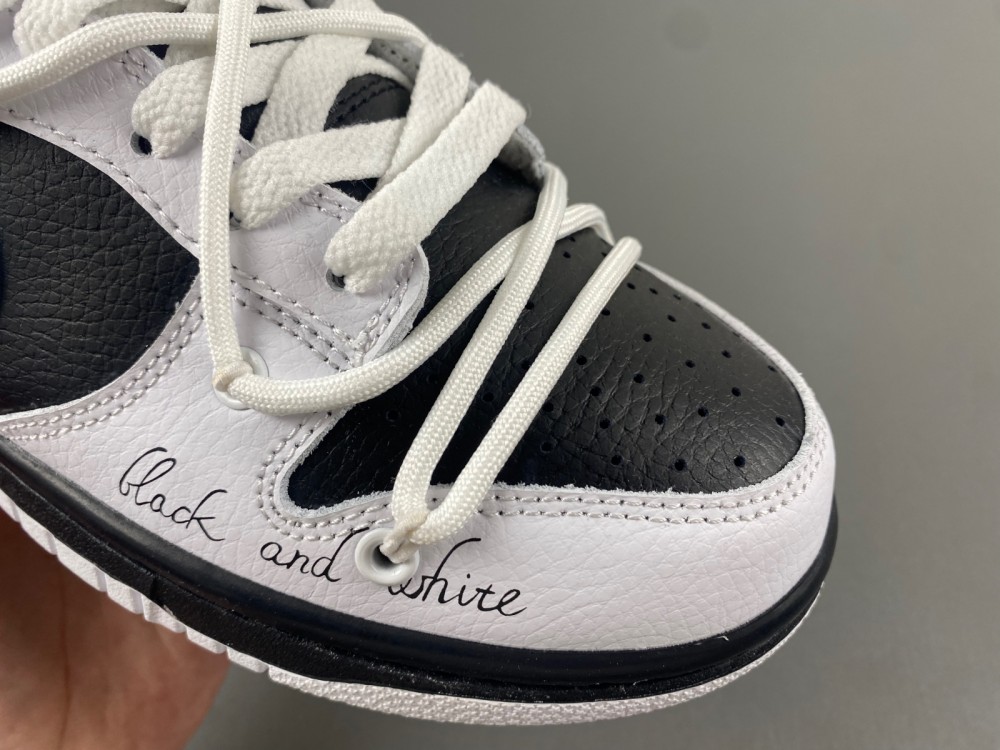 Nike Dunk Low “Reverse Panda FD9064-011