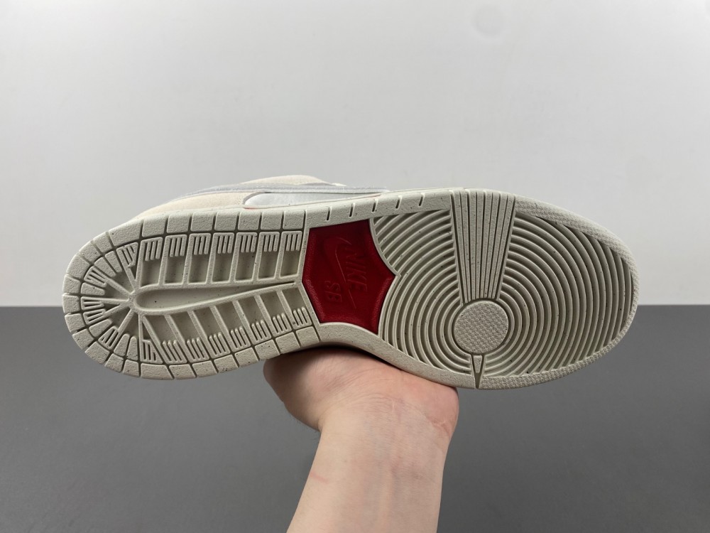 Nike SB Dunk Low Premium “Valentine’s Day  FZ5654-100