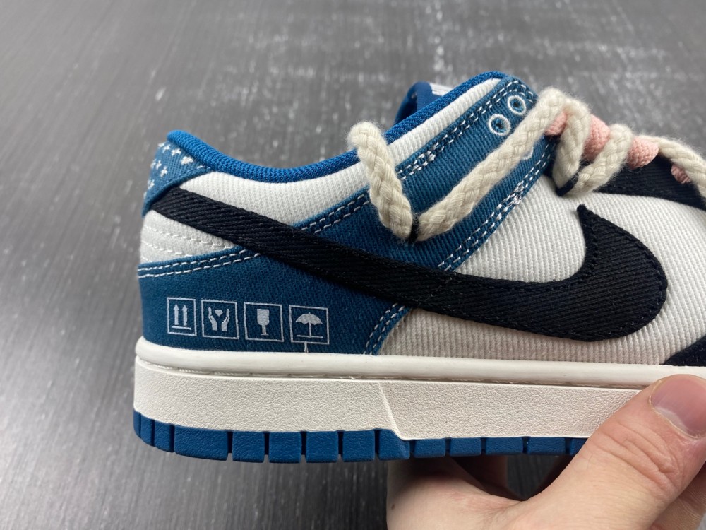 Nike Dunk Low DV0834-101