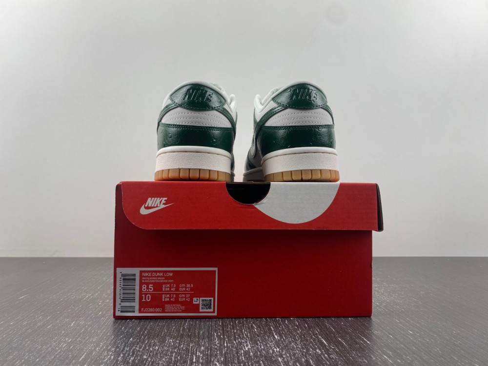 Nike Dunk Low LX “Gorge Green” DV0834-102