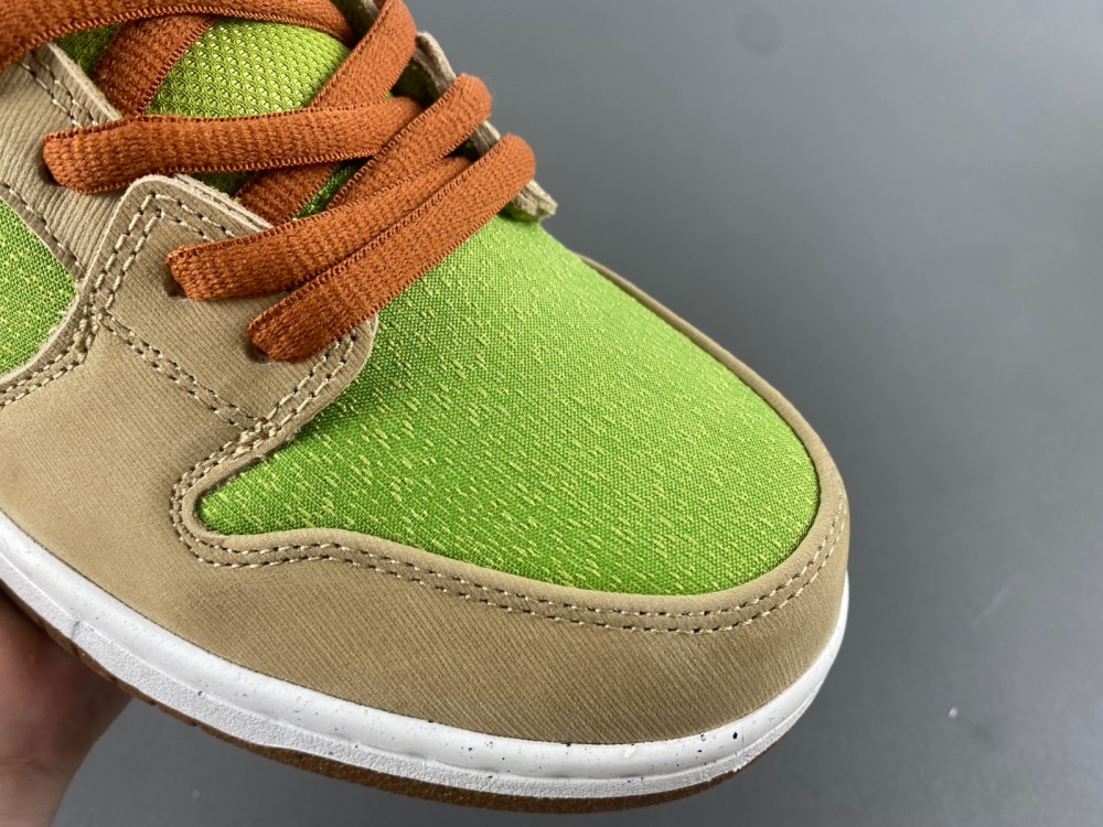 Nike SB Dunk Low “Escargot”FQ7585-200