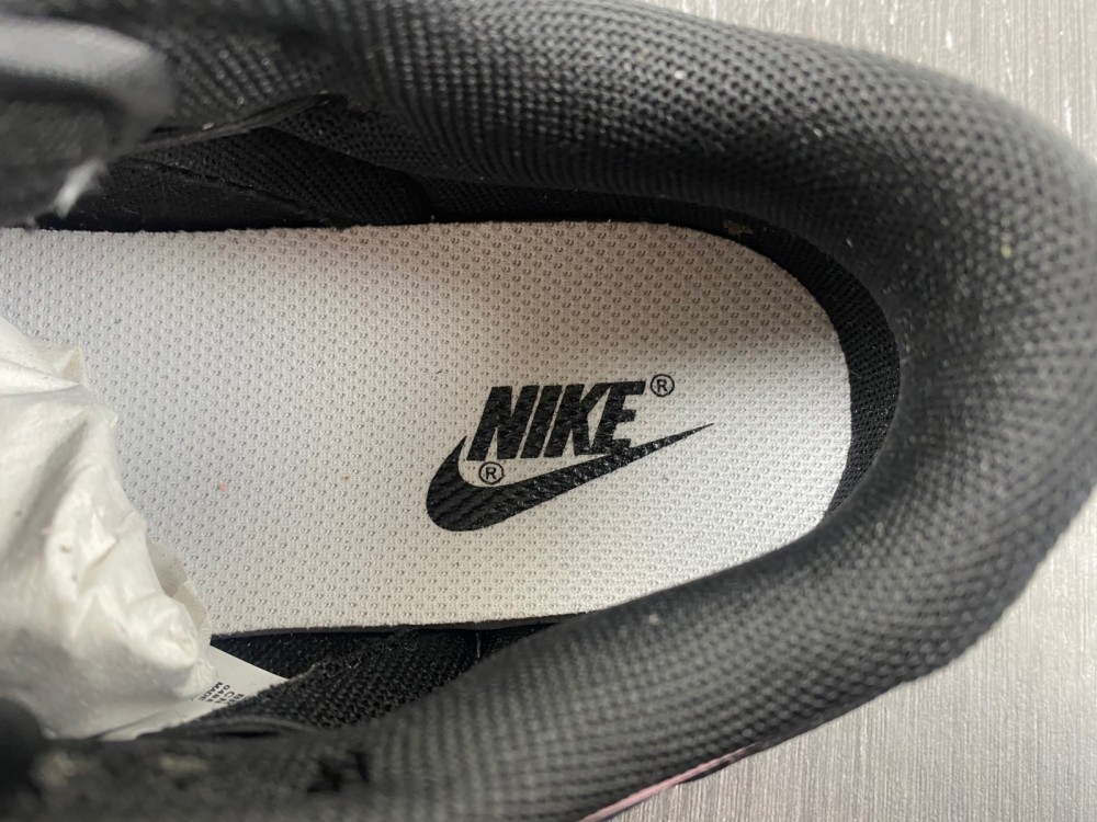 Nike SB Dunk Low CW1590-100