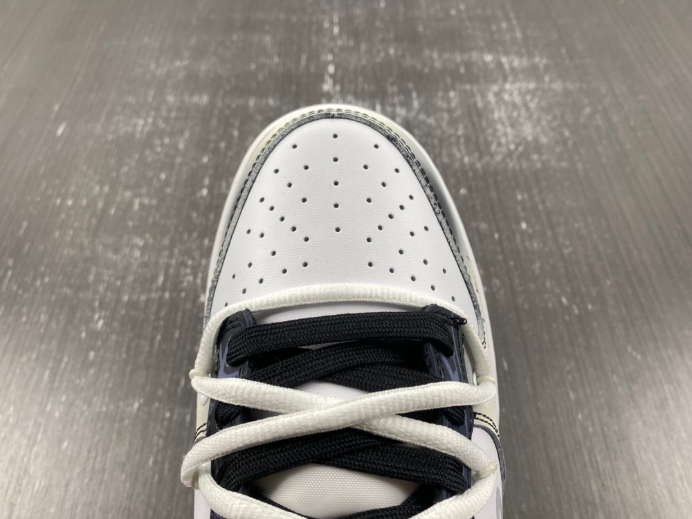 Nike Dunk Low DD1391-100