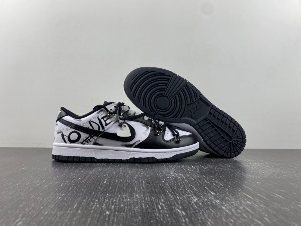 Nike SB Dunk Low DD1391-100