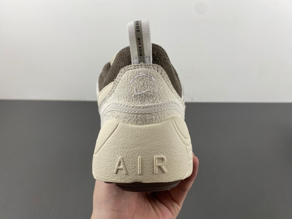 Nike Zoom Field HQ3061-102