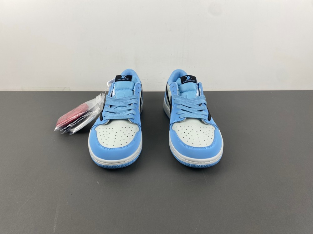 Travis Scott x Air Jordan DM7866-107