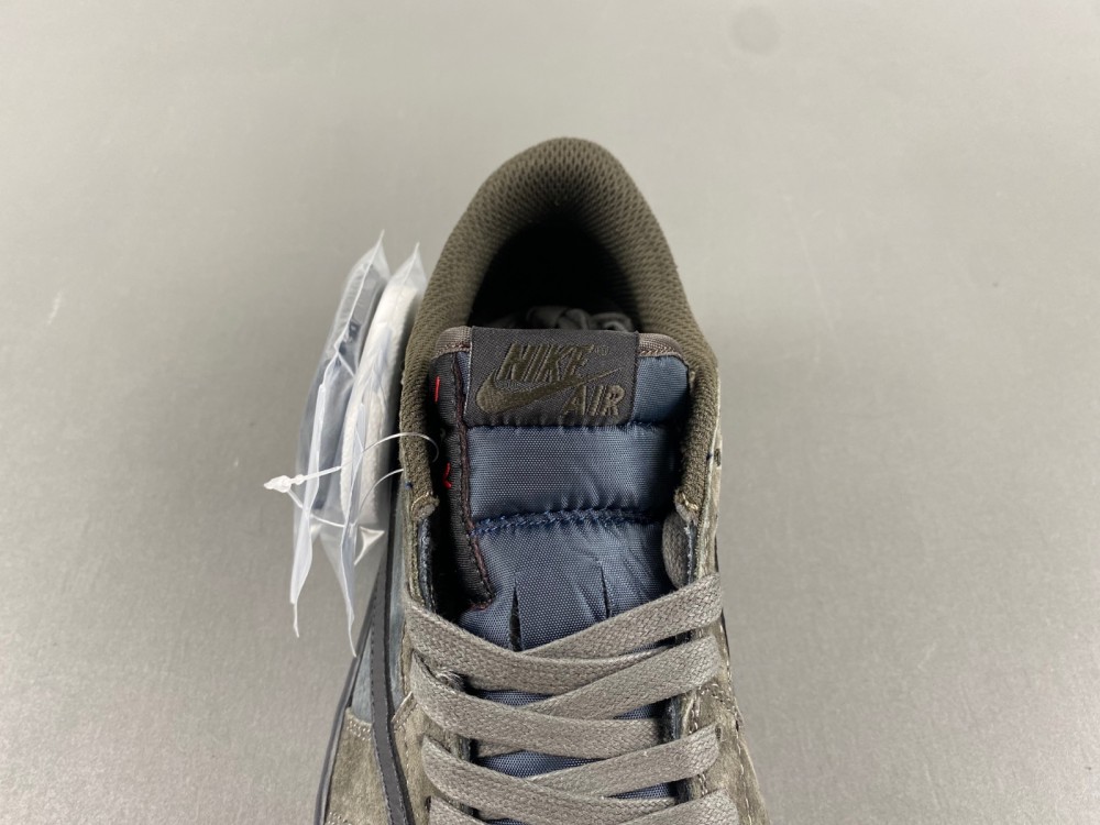 Travis Scott x Air Jordan 1 Low CQ4277-111