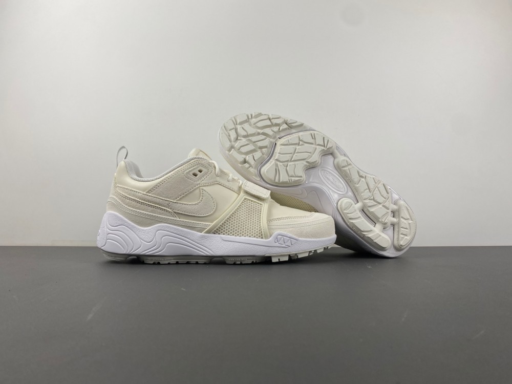 Travis Scott x Nike Zoom Field HQ3061-100