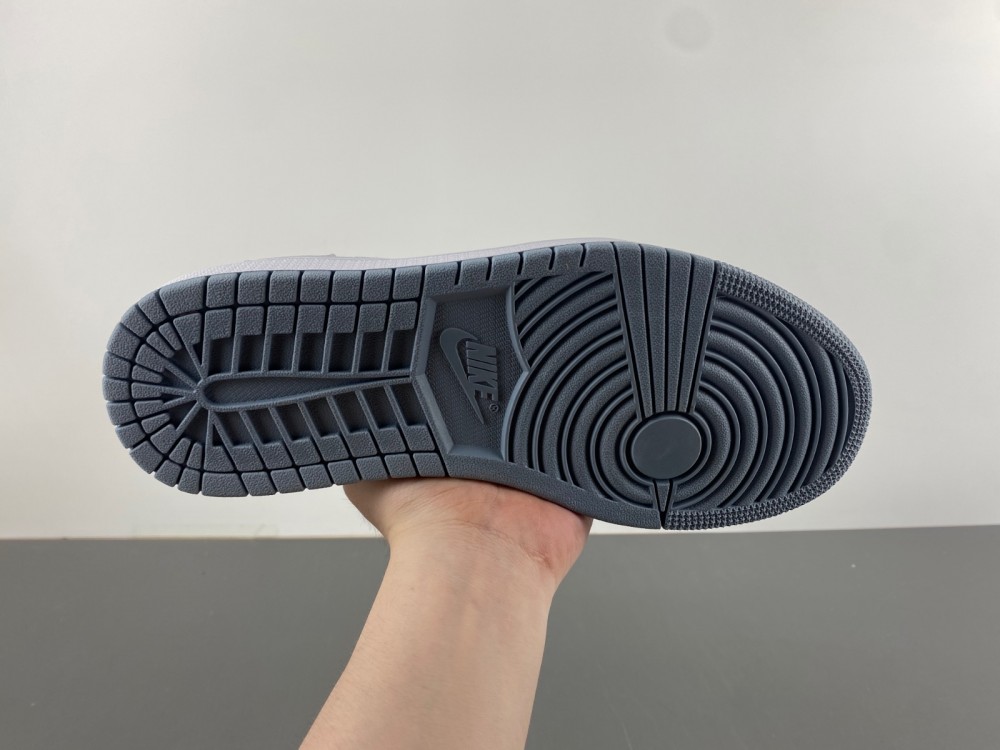 Travis Scott x Air Jordan 1 DM7866-888