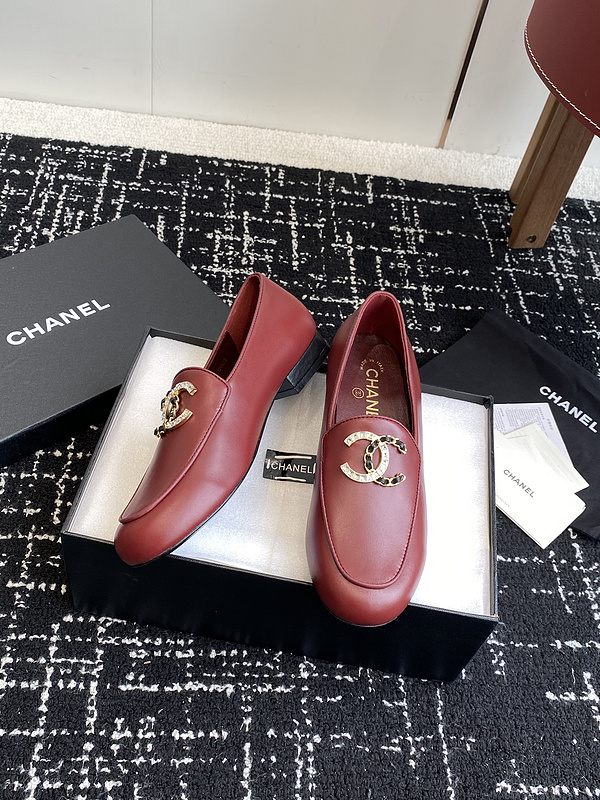 Chanel Leather CC Logo Loafers