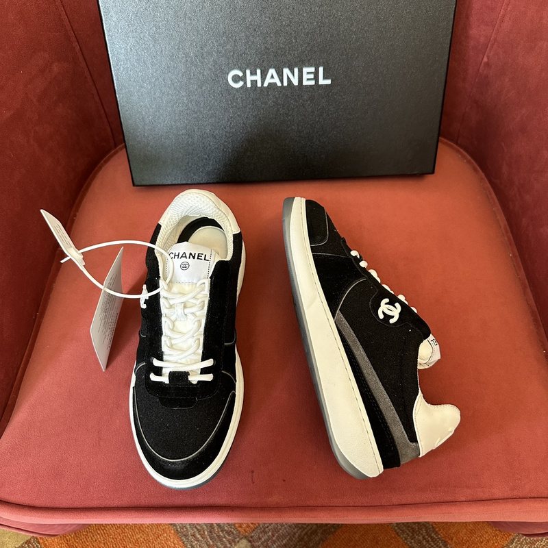 Chanel Sneaker