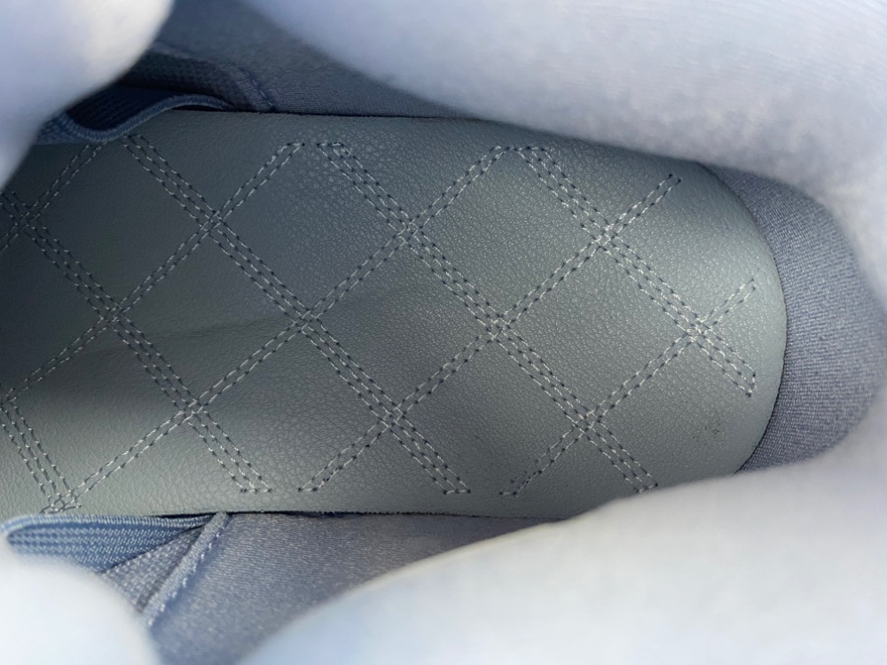 Jordan 4 UNC Tar Heels PE  HV9204-407