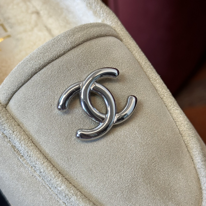 Chanel  Suede  loafers