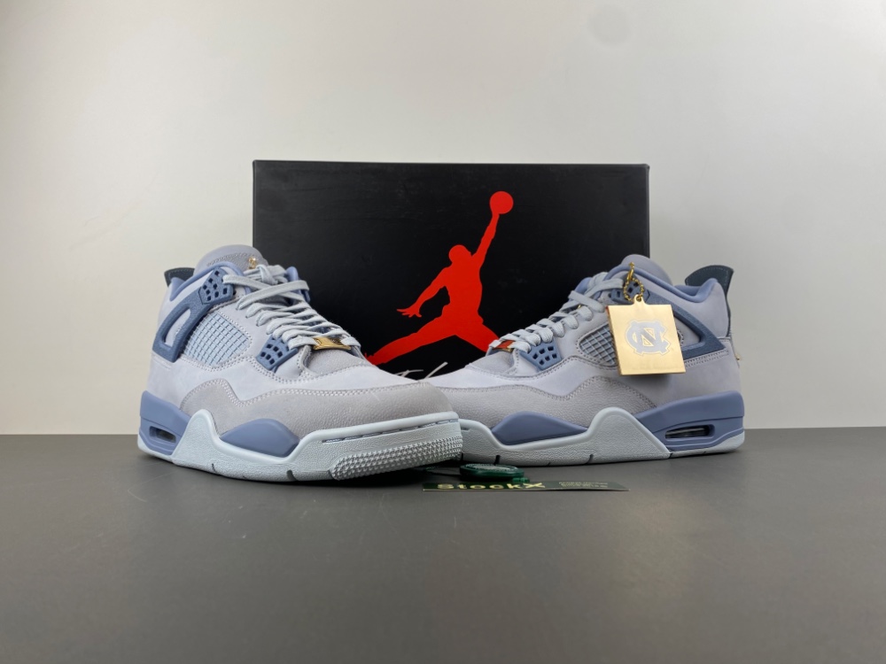 Jordan 4 UNC Tar Heels PE  HV9204-407
