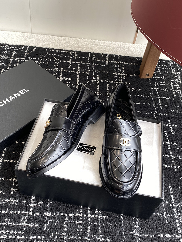 Chanel  Leather CC Logo Loafers