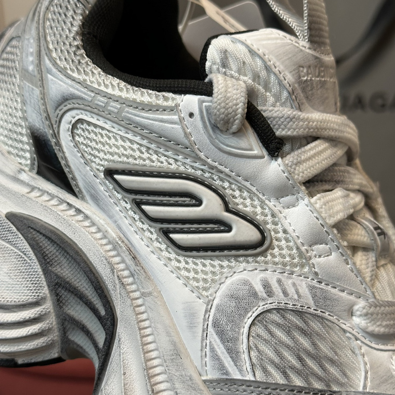 Balenciaga 10XL Sneaker
