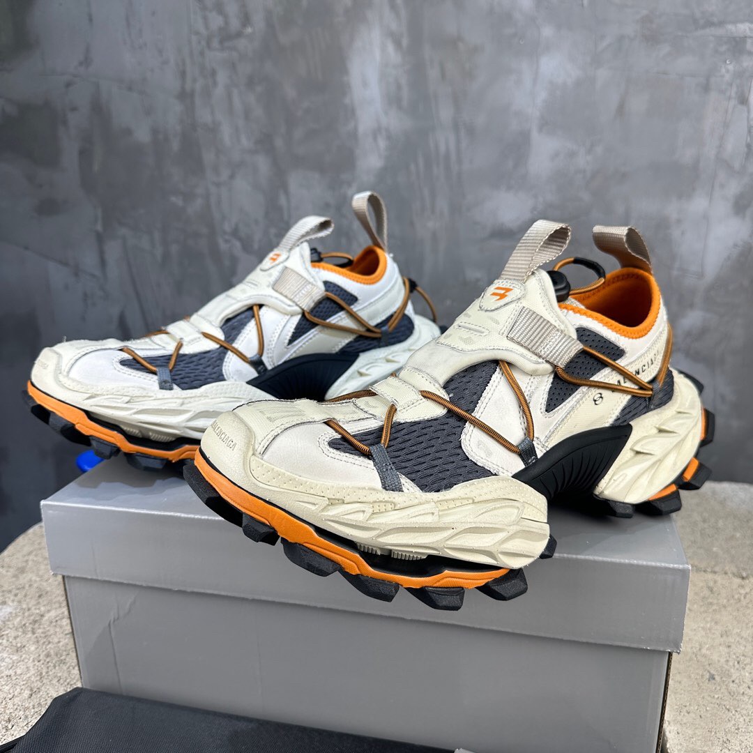 Balenciaga Hike sneaker