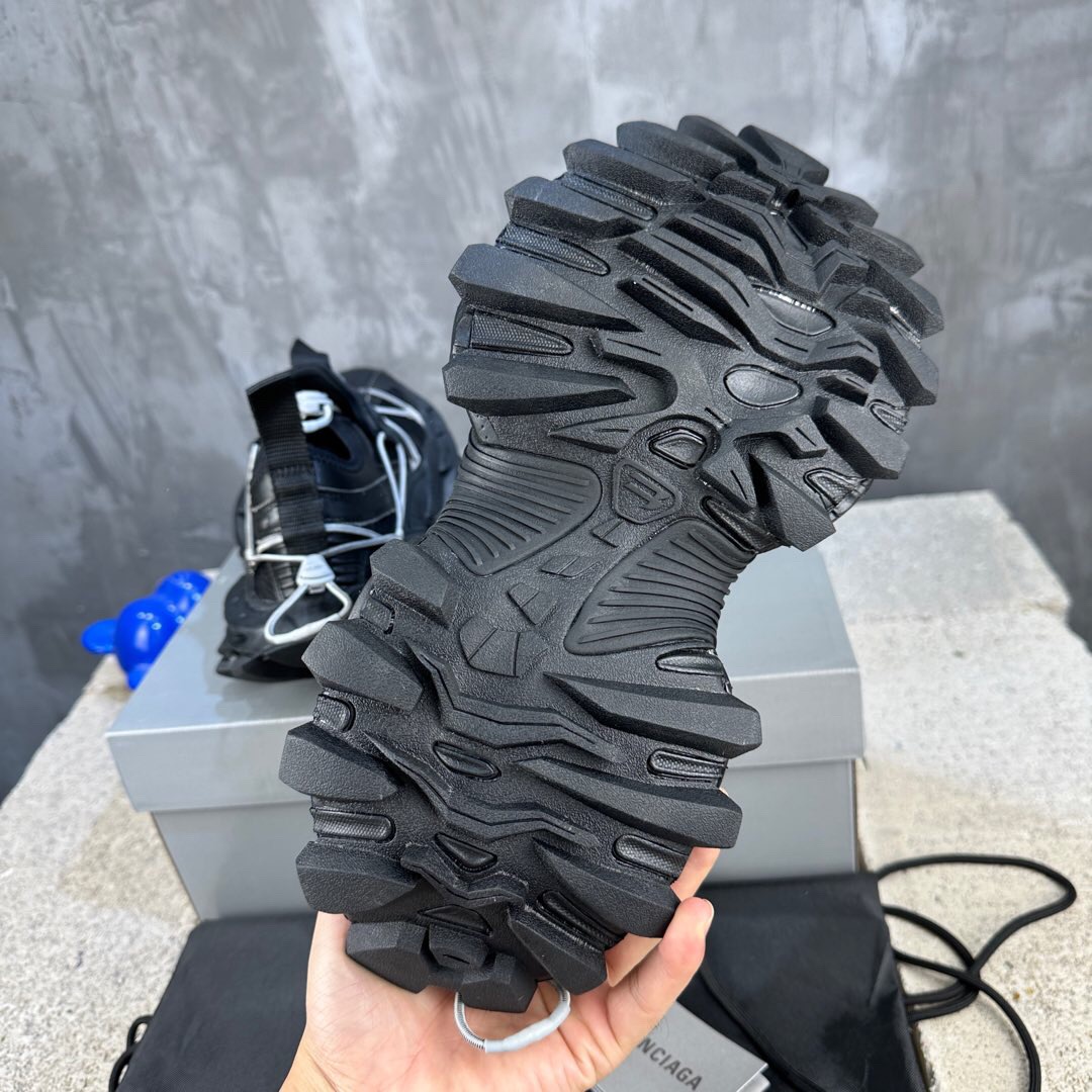 Balenciaga Hike sneaker