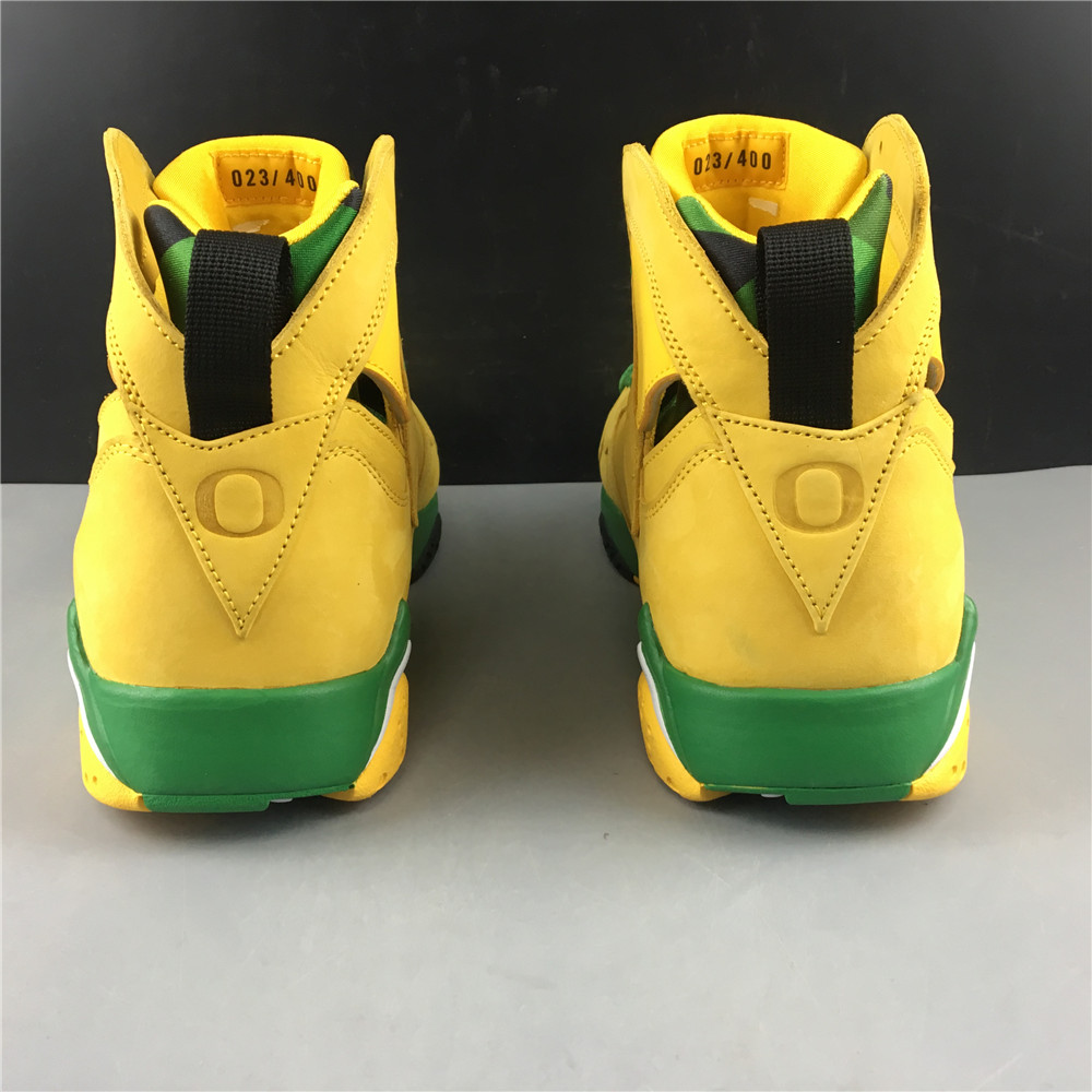 Air Jordan 7 Oregon Ducks PE 