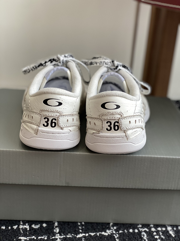 Balenciaga Hamptons Worn-Out Sneaker