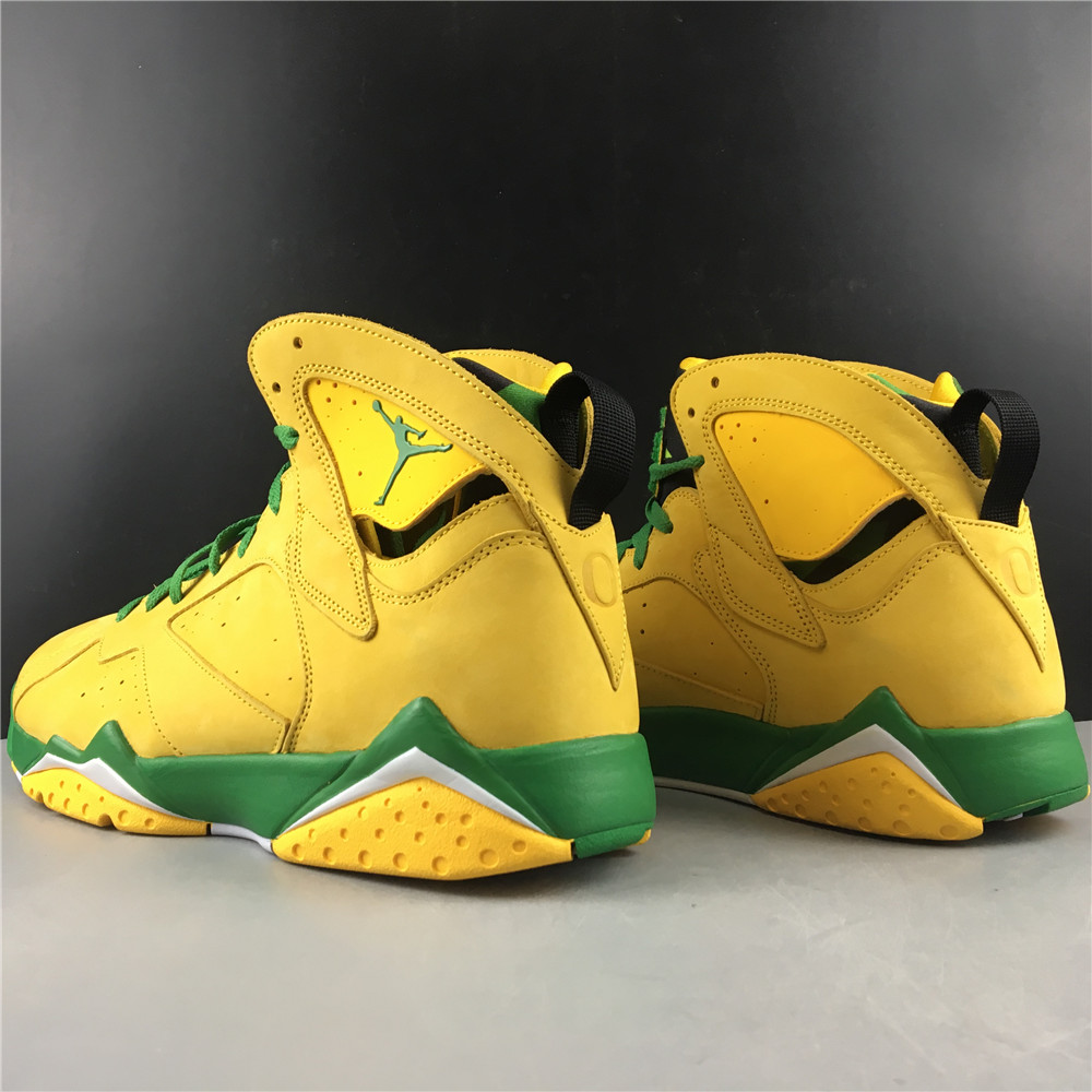 Air Jordan 7 Oregon Ducks PE 