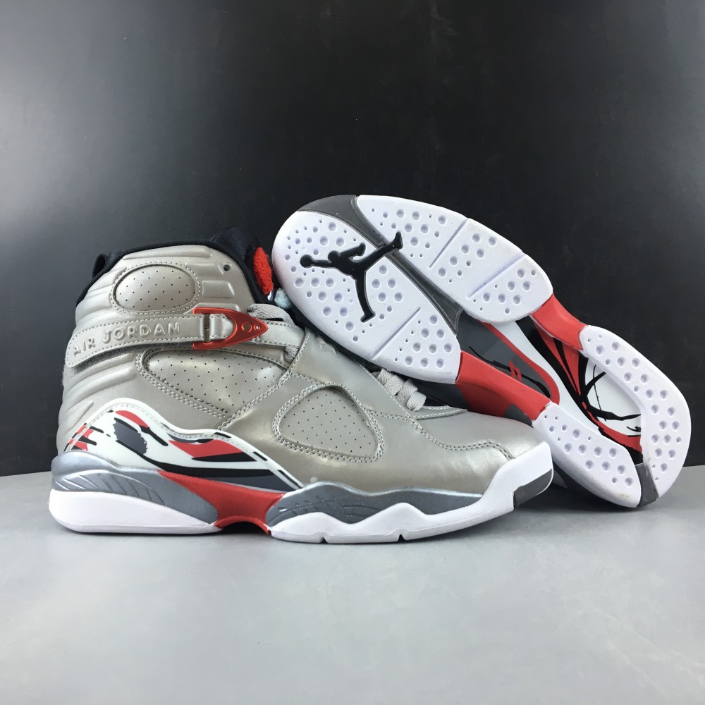 Air Jordan 8 “Reflective Bugs Bunny”