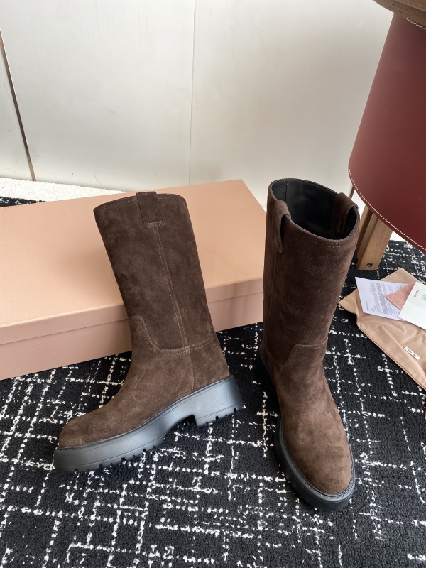 Suede Brown Boots