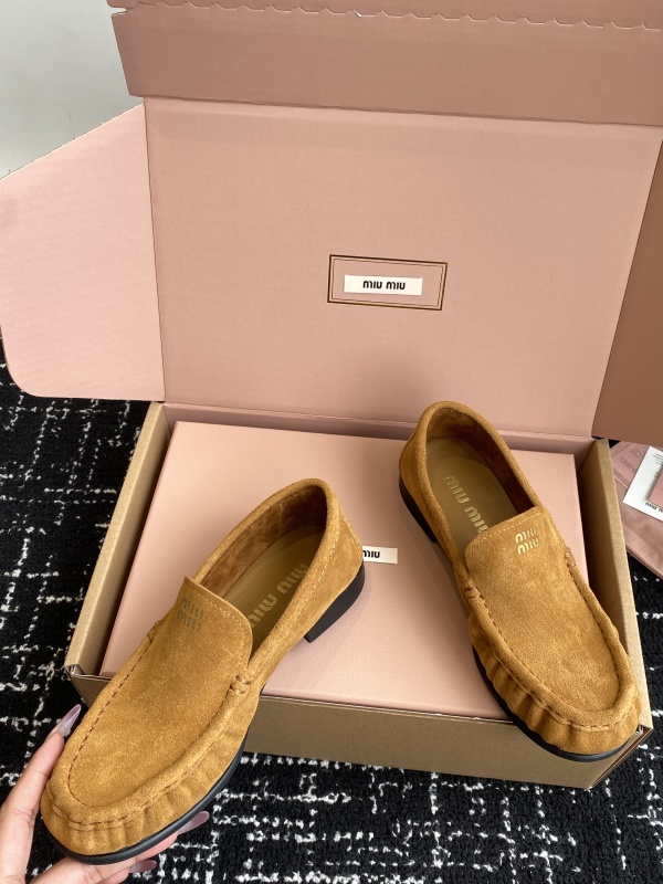 Suede Ruched Mocassin Loafers