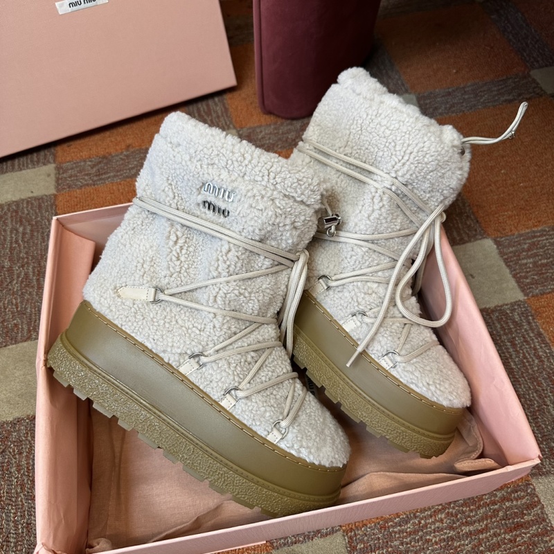 MiuMiu Woman Logo Fur Boots After Skis