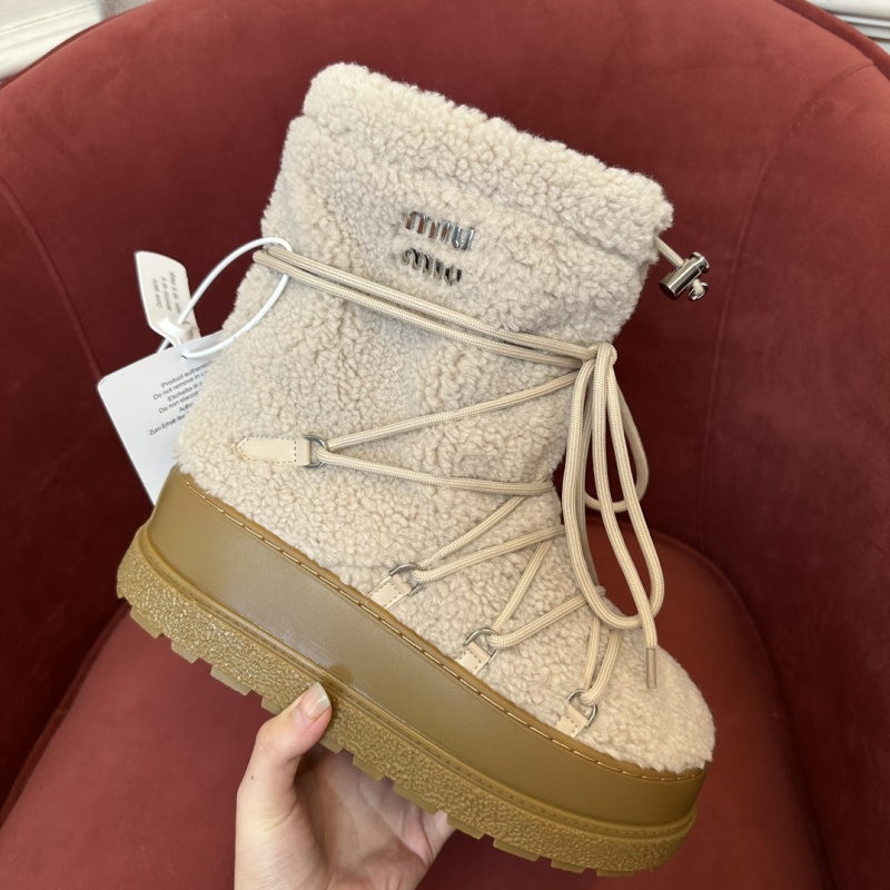 MiuMiu Woman Logo Fur Boots After Skis