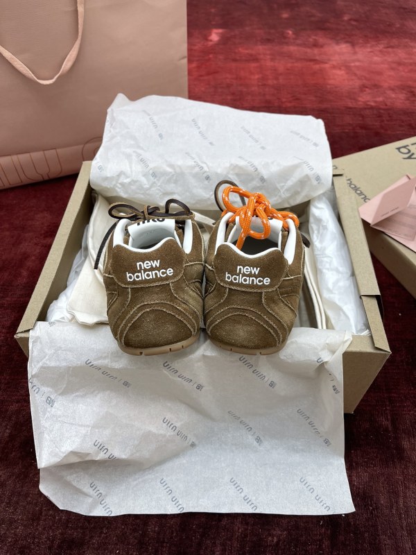 Miumiu x New Balance 530 Classic Sneaker