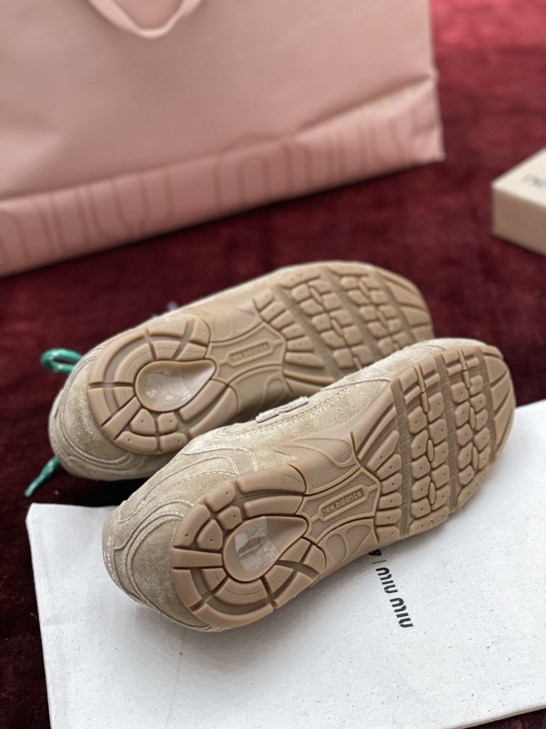 Miumiu x New Balance 530 Classic Sneaker